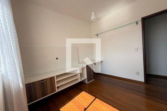 Quarto de apartamento à venda com 3 quartos, 95m² em Santa Tereza, Belo Horizonte