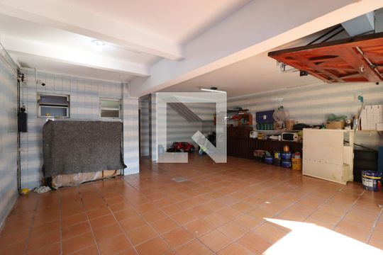 Garagem de casa à venda com 4 quartos, 328m² em Vila Alpina, Santo André