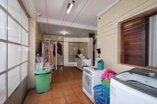 Área de Serviço de casa à venda com 4 quartos, 328m² em Vila Alpina, Santo André