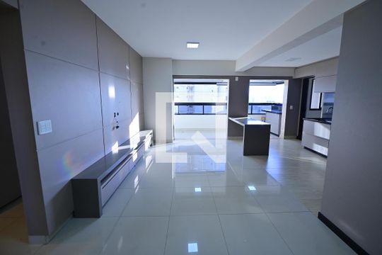 Apartamento à venda com 2 quartos, 98m² em Jardim Goiás, Goiânia