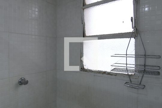 Banheiro de apartamento à venda com 1 quarto, 60m² em Itaim Bibi, São Paulo