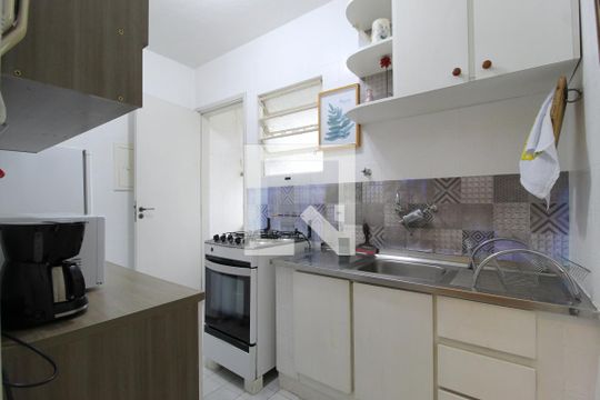Cozinha de apartamento à venda com 1 quarto, 60m² em Itaim Bibi, São Paulo