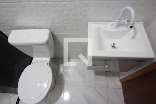 Banheiro da Suíte de apartamento para alugar com 1 quarto, 40m² em Ferrazópolis, São Bernardo do Campo