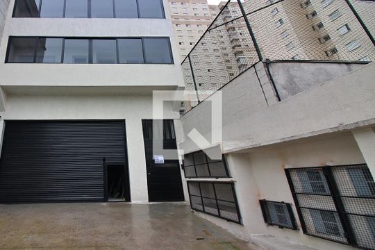 Fachada de apartamento para alugar com 1 quarto, 40m² em Ferrazópolis, São Bernardo do Campo