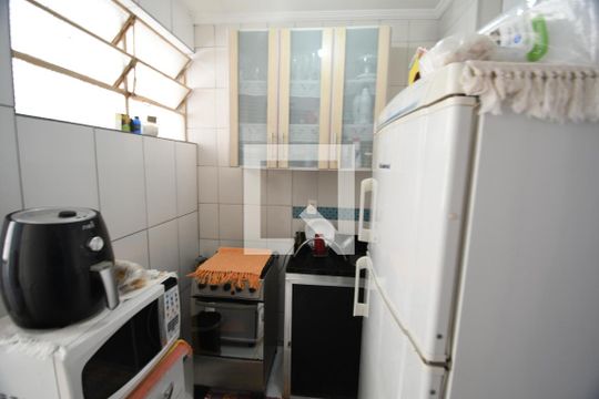 Cozinha de apartamento à venda com 1 quarto, 48m² em Centro, Campinas