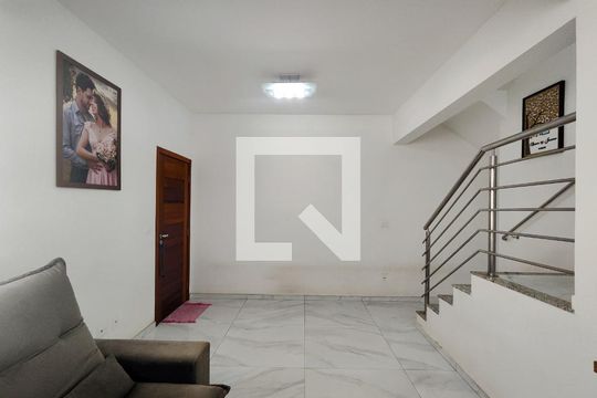 sala de casa à venda com 3 quartos, 306m² em São Goncalo, Contagem