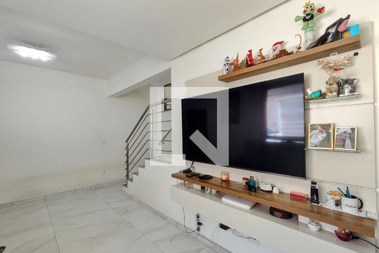 sala de casa à venda com 3 quartos, 306m² em São Goncalo, Contagem