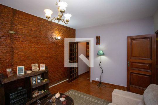 Sala de casa para alugar com 3 quartos, 350m² em Centro, Diadema