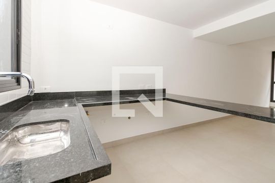 Sala/Cozinha de casa à venda com 4 quartos, 211m² em Vila Congonhas, São Paulo