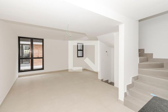 Sala/Cozinha de casa à venda com 4 quartos, 211m² em Vila Congonhas, São Paulo