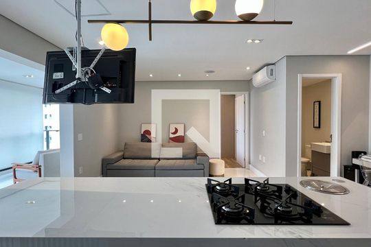 Cozinha de apartamento à venda com 1 quarto, 71m² em Pinheiros, São Paulo
