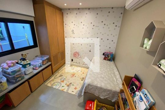 Casa à venda com 3 quartos, 258m² em Vila Gomes Cardim, São Paulo