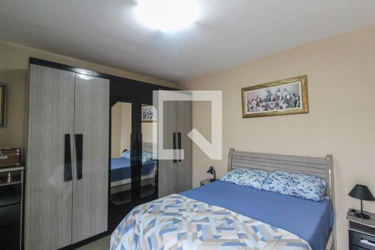 Suite 1 de casa à venda com 4 quartos, 239m² em Vila Tolstoi, São Paulo