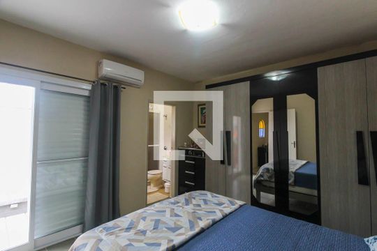 Suite 1 de casa à venda com 4 quartos, 239m² em Vila Tolstoi, São Paulo