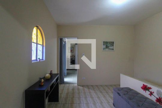 Corredor de casa à venda com 4 quartos, 239m² em Vila Tolstoi, São Paulo