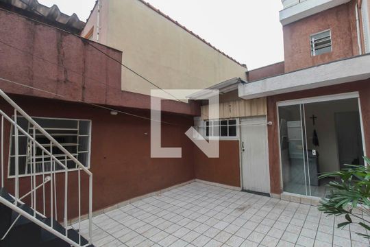 Quintal de casa à venda com 4 quartos, 239m² em Vila Tolstoi, São Paulo