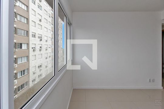 Apartamento à venda com 2 quartos, 63m² em Teresópolis, Porto Alegre