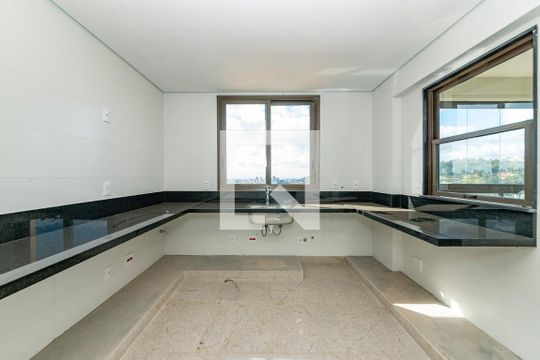 Cozinha de apartamento para alugar com 4 quartos, 160m² em Santa Lúcia, Belo Horizonte