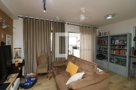 Sala de apartamento à venda com 3 quartos, 87m² em Vila Independencia, São Paulo
