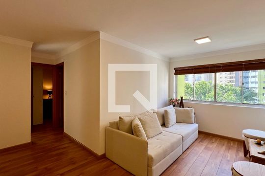 Sala de apartamento à venda com 2 quartos, 70m² em Pinheiros, São Paulo