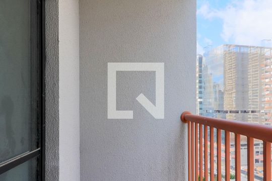 Varanda de kitnet/studio à venda com 1 quarto, 28m² em Jardim das Acacias, São Paulo