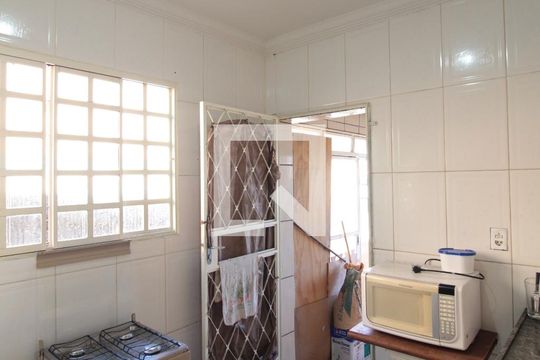 Casa 1 | Cozinha de casa para alugar com 5 quartos, 516m² em Floramar, Belo Horizonte