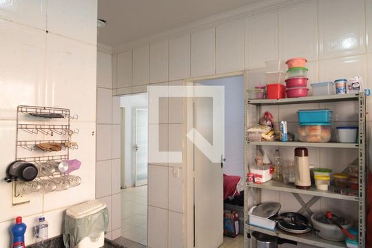 Casa 1 | Cozinha de casa para alugar com 5 quartos, 516m² em Floramar, Belo Horizonte
