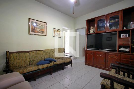 Casa à venda com 4 quartos, 400m² em Sagrada Família, Belo Horizonte