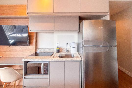 Cozinha de kitnet/studio para alugar com 1 quarto, 23m² em Vila Mariana, São Paulo
