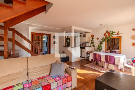 Sala de casa de condomínio à venda com 3 quartos, 195m² em Santa Tereza, Porto Alegre