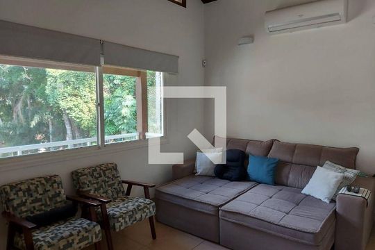 Casa à venda com 3 quartos, 119m² em Itaipu, Niterói