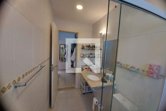 Casa à venda com 3 quartos, 119m² em Itaipu, Niterói