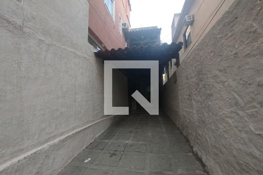 Casa à venda com 3 quartos, 150m² em Santa Rosa, Niterói