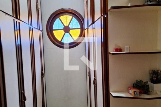 Casa à venda com 3 quartos, 168m² em Engenhoca, Niterói