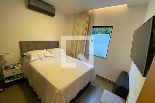 Casa à venda com 3 quartos, 192m² em Itaipu, Niterói