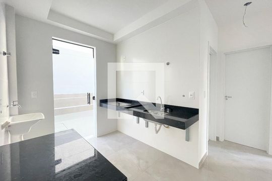 Cozinha de apartamento à venda com 2 quartos, 69m² em Jardim Atlântico, Belo Horizonte
