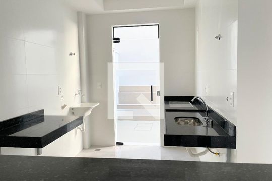 Cozinha de apartamento à venda com 2 quartos, 69m² em Jardim Atlântico, Belo Horizonte