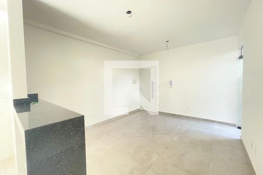 Sala de apartamento à venda com 2 quartos, 66m² em Jardim Atlântico, Belo Horizonte