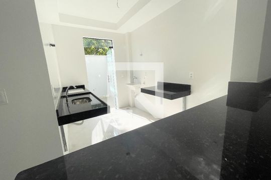 Cozinha de apartamento à venda com 2 quartos, 66m² em Jardim Atlântico, Belo Horizonte