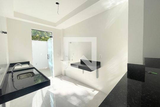 Cozinha de apartamento à venda com 2 quartos, 66m² em Jardim Atlântico, Belo Horizonte