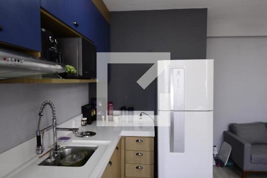 Cozinha de apartamento para alugar com 1 quarto, 36m² em Cambuci, São Paulo
