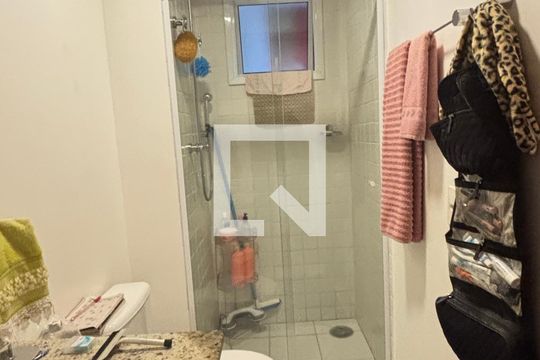 Banheiro Social de apartamento à venda com 2 quartos, 103m² em Jardim, Santo André