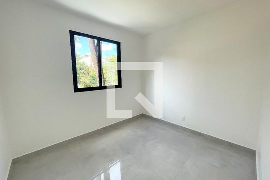 Quarto de apartamento à venda com 2 quartos, 49m² em Jardim Atlântico, Belo Horizonte
