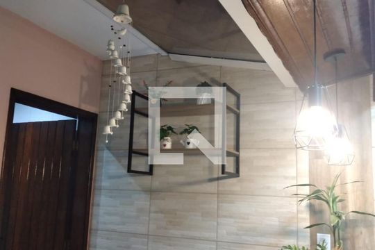 Casa à venda com 3 quartos, 120m² em Parque das Nações, Santo André