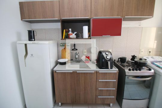 Cozinha de apartamento para alugar com 2 quartos, 45m² em Parada de Lucas, Rio de Janeiro