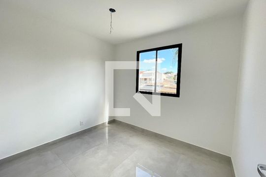 Quarto de apartamento à venda com 2 quartos, 50m² em Jardim Atlântico, Belo Horizonte