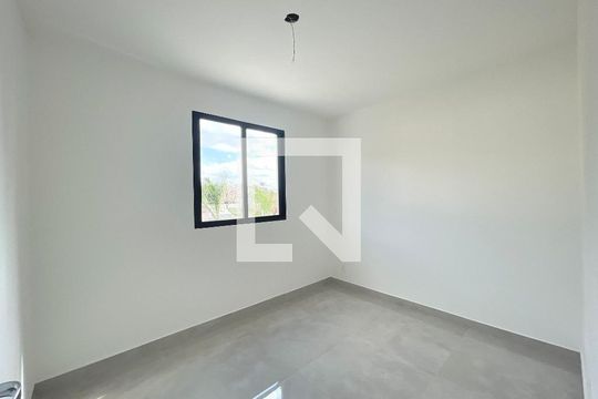 Quarto de apartamento à venda com 2 quartos, 50m² em Jardim Atlântico, Belo Horizonte