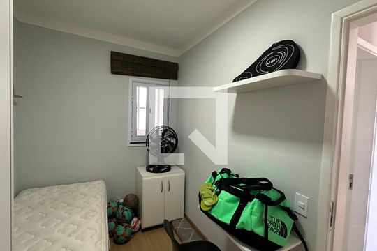 Quarto 2 de apartamento para alugar com 2 quartos, 66m² em Cambuí, Campinas