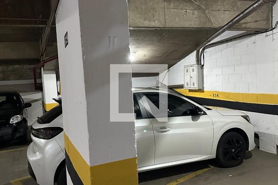 Garagem de apartamento para alugar com 2 quartos, 66m² em Cambuí, Campinas