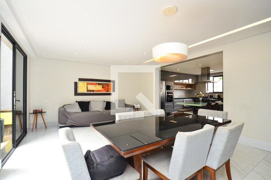Sala de casa à venda com 6 quartos, 420m² em Santo Antônio, Belo Horizonte